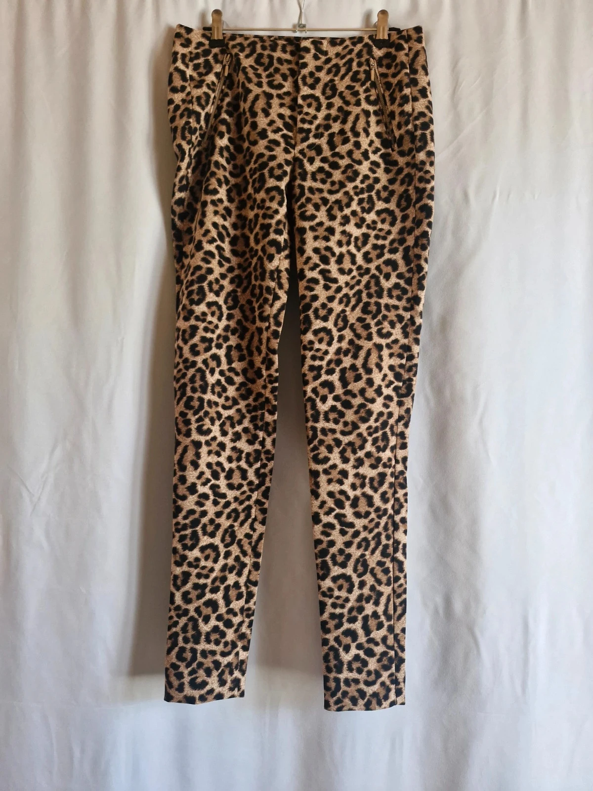 Pantalon Zara Basic imprimé léopard – Taille XS – Coupe slim